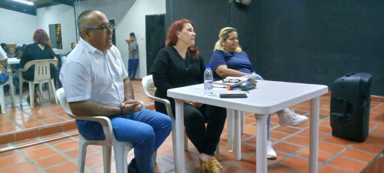 Se realizó taller sobre la Ley de Propiedad Horizontal para los vecinos de la Rosaleda Sur