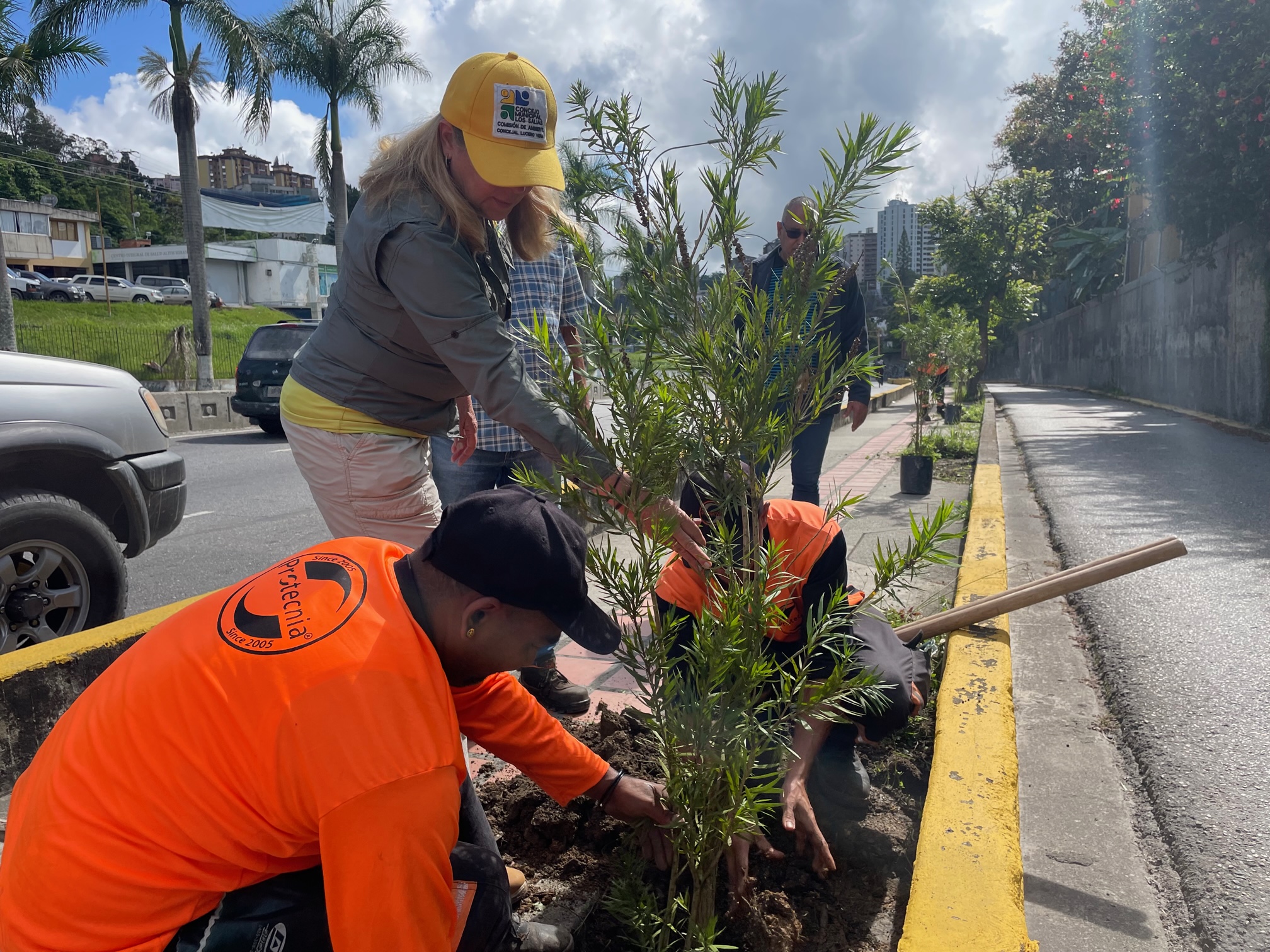 Alcaldía del municipio Los Salias llevó a los vecinos la exposición Fusiones Lumínicas