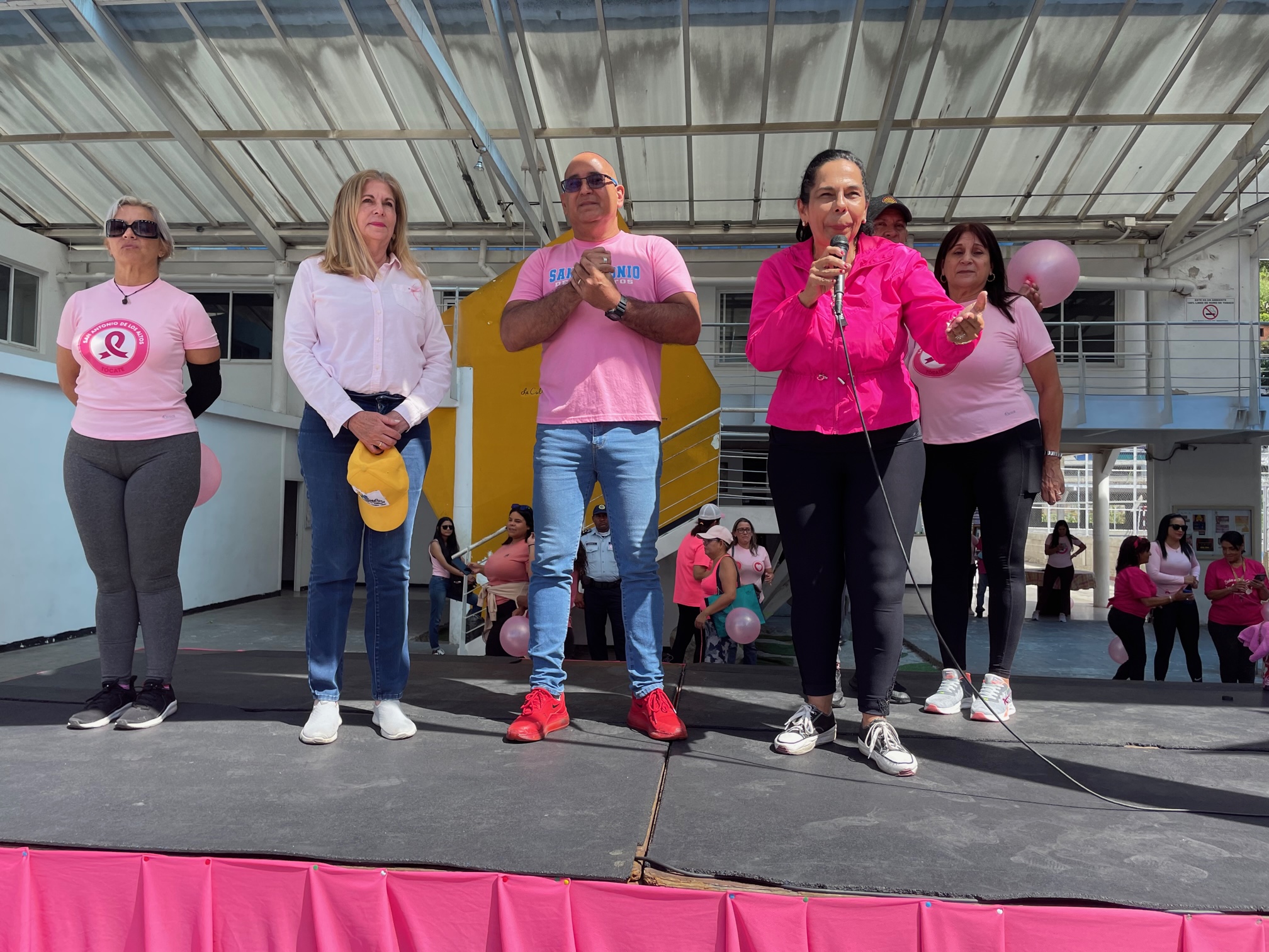 Concejo Municipal y la Alcaldía de Los Salias conmemoran el Día Internacional de la lucha contra el Cáncer de Mama