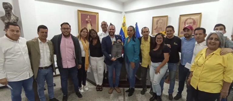 Concejo Municipal de Los Salias entregó Acuerdo por el 23º Aniversario de Primero Justicia
