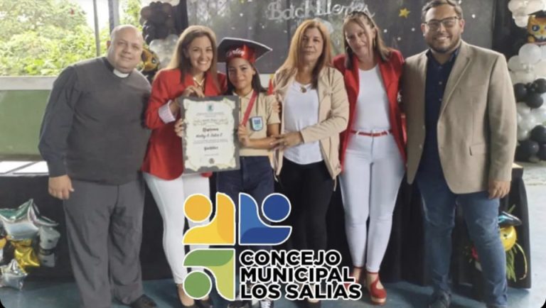 Concejales Laya y Felice presentes en el acto de Promoción de Bachilleres de la UEE “Estado Aragua”