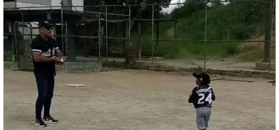 Concejal César Felice continúa apoyando a la Escuela de Béisbol Menor “Oswaldo Mora”