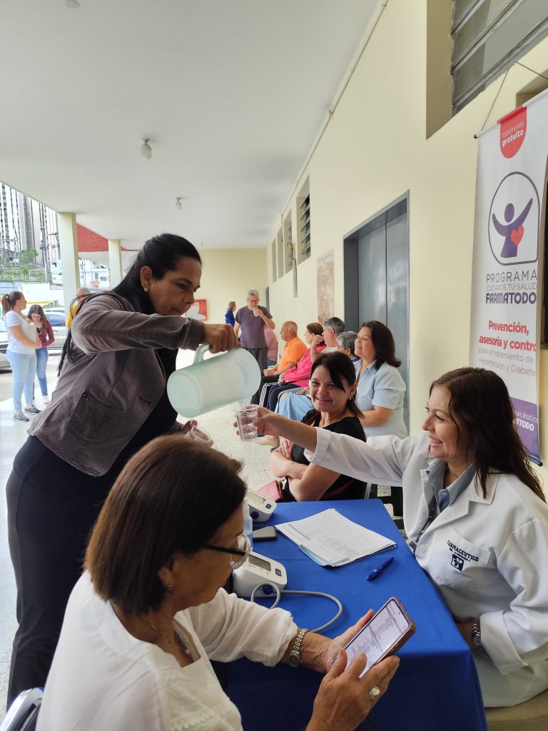 La Comisión de Salud y Bienestar Social del Concejo Municipal Los Salias realizó una Jornada de Salud a Bajo Costo orientada en atender a los adultos mayores.