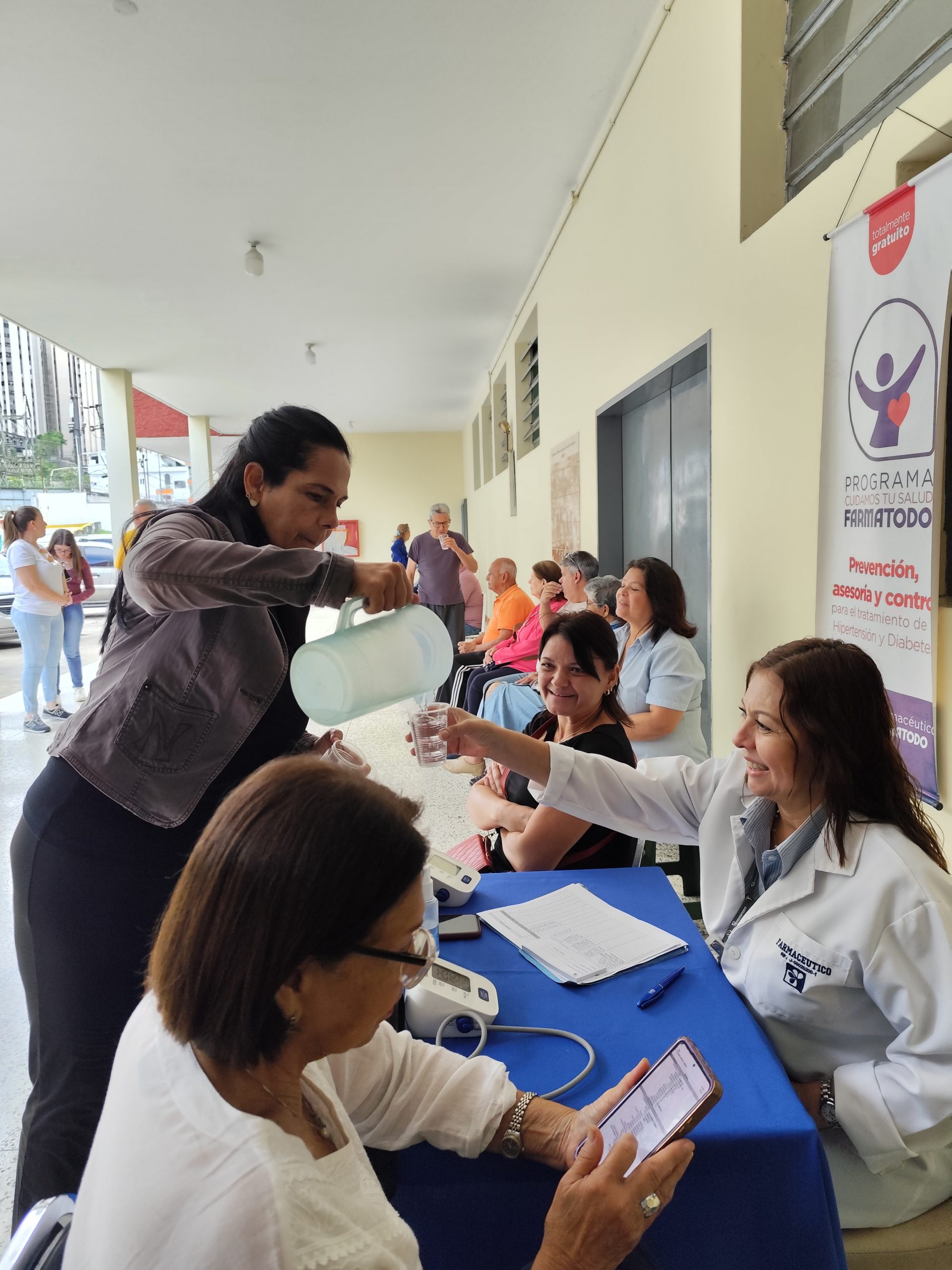 La Comisión de Salud y Bienestar Social del Concejo Municipal Los Salias realizó una Jornada de Salud a Bajo Costo orientada en atender a los adultos mayores.