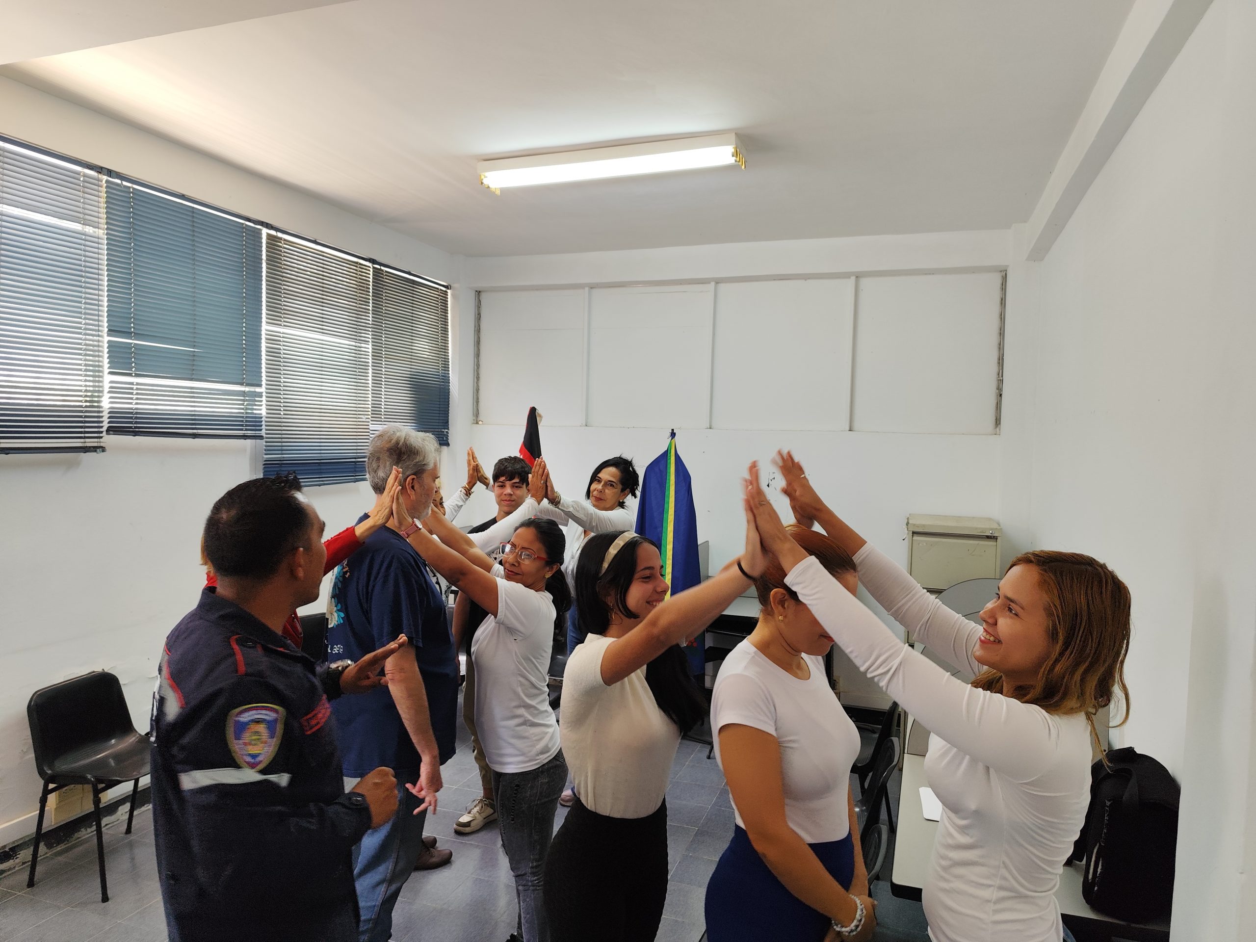 El Concejo Municipal del municipio Los Salias dio inicio a la capacitación de la Brigada de Emergencia.