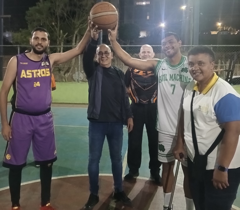 El concejal César Felice siempre comprometido con el deporte.