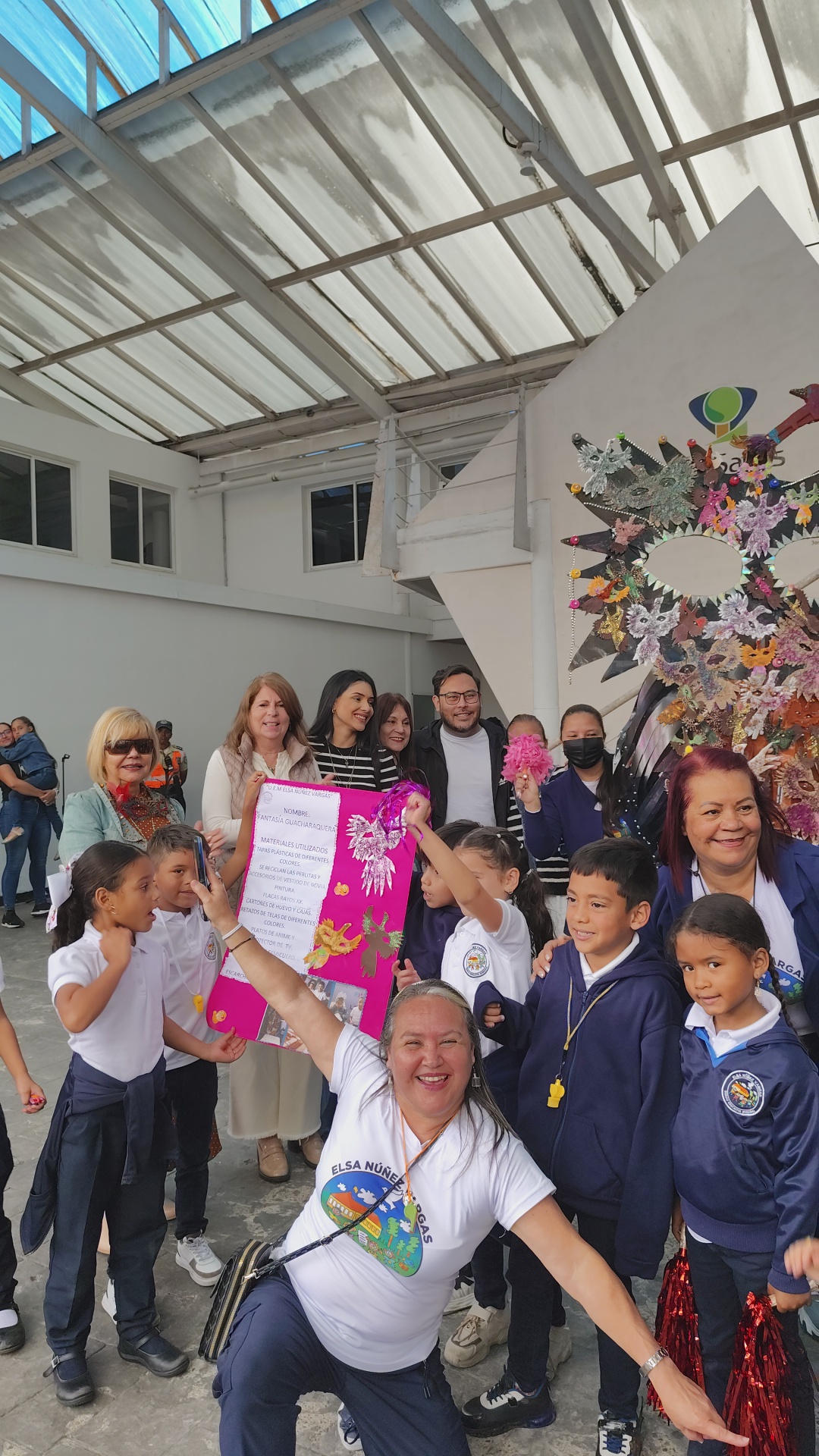 LA DIRECCIÓN DE CULTURA DEL MUNICIPIO LOS SALIAS REALIZÓ EL CONCURSO DE ANTIFACES EN EL COMPLEJO DEPORTIVO, RECREATIVO Y CULTURAL «JUAN FERNÁNDEZ MORALES»