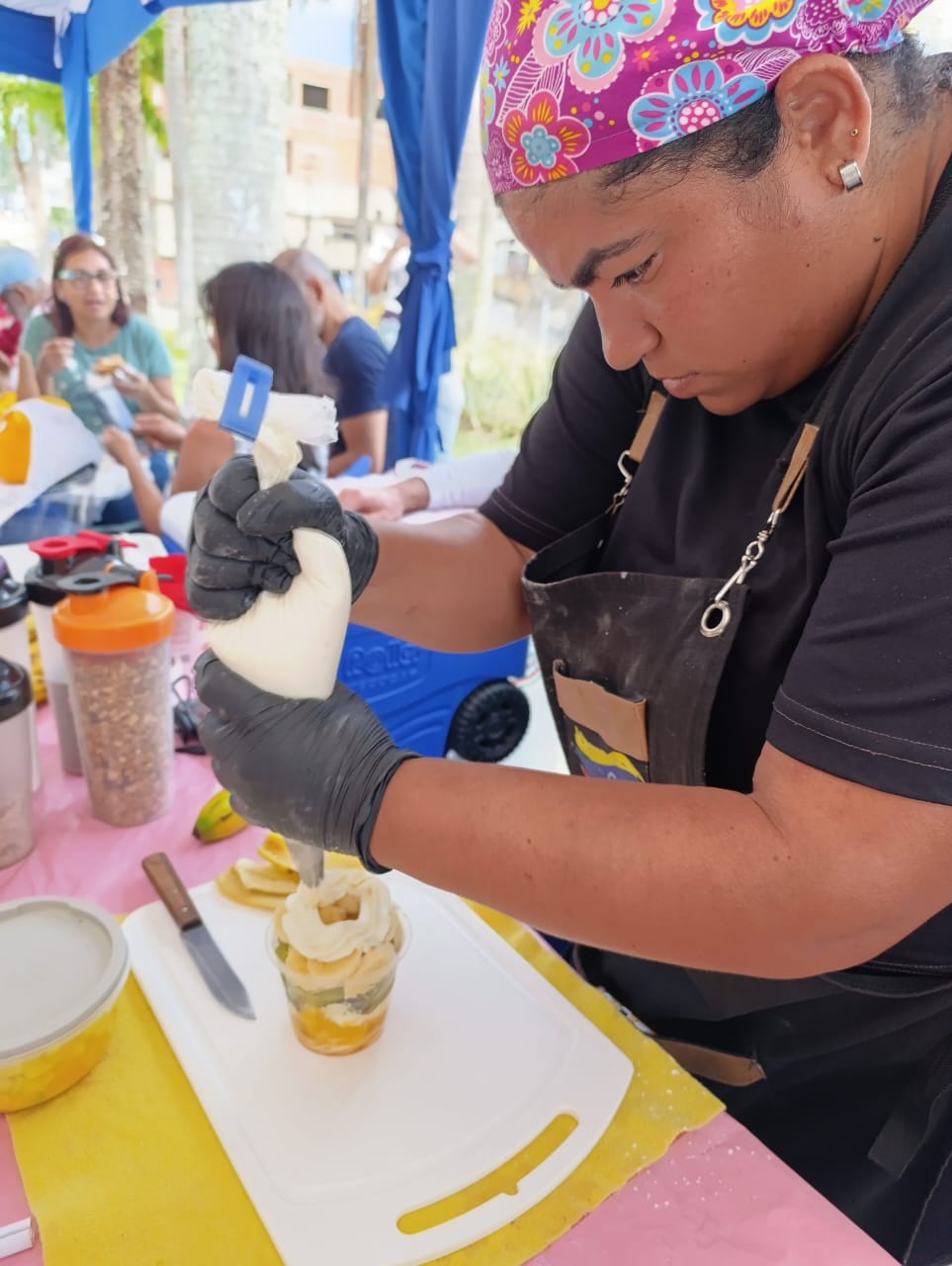 EN EL MARCO DEL DÍA INTERNACIONAL DE LA MUJER, LA COMISIÓN DE PROTECCIÓN DE LOS DERECHOS DE LA MUJER Y LA FAMILIA REALIZÓ LA FERIA DE MUJERES PRODUCTIVAS EN EL BOULVARD GERARDO Y DORCA «LAS MINAS»