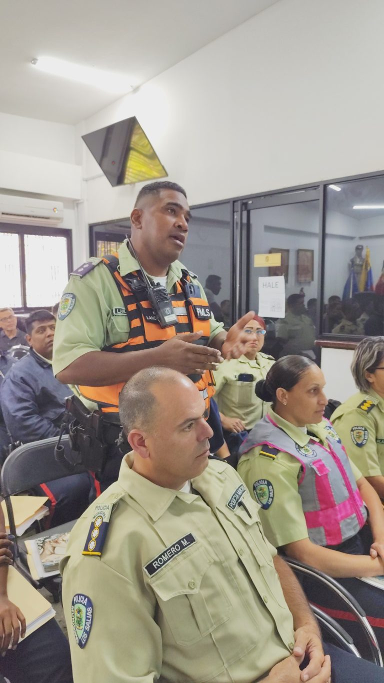 LA COMISIÓN DE POLÍTICA Y LEGISLACIÓN DEL CONCEJO MUNICIPAL DE LOS SALIAS REALIZÓ EL PRIMER TALLER «CONOCE TUS ORDENANZAS» DIRIGIDO A MÁS DE 30 FUNCIONARIOS DE POLISALIAS